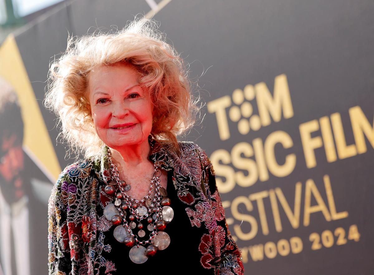 Cora Sue Collins, Former Child Actress of Hollywood’s Golden Age, Dies at 98