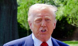Trump Says Americans Should Be Patient After US Economy Contracts
