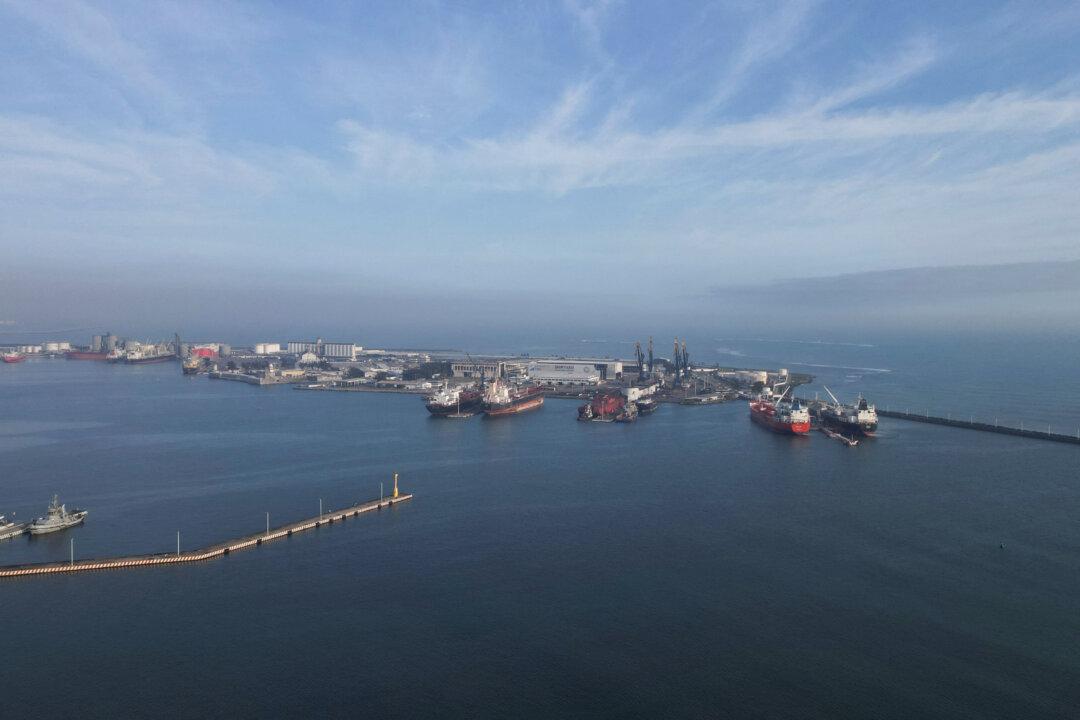 Burgum Announces First Oil and Gas Lease Sales in Gulf of America