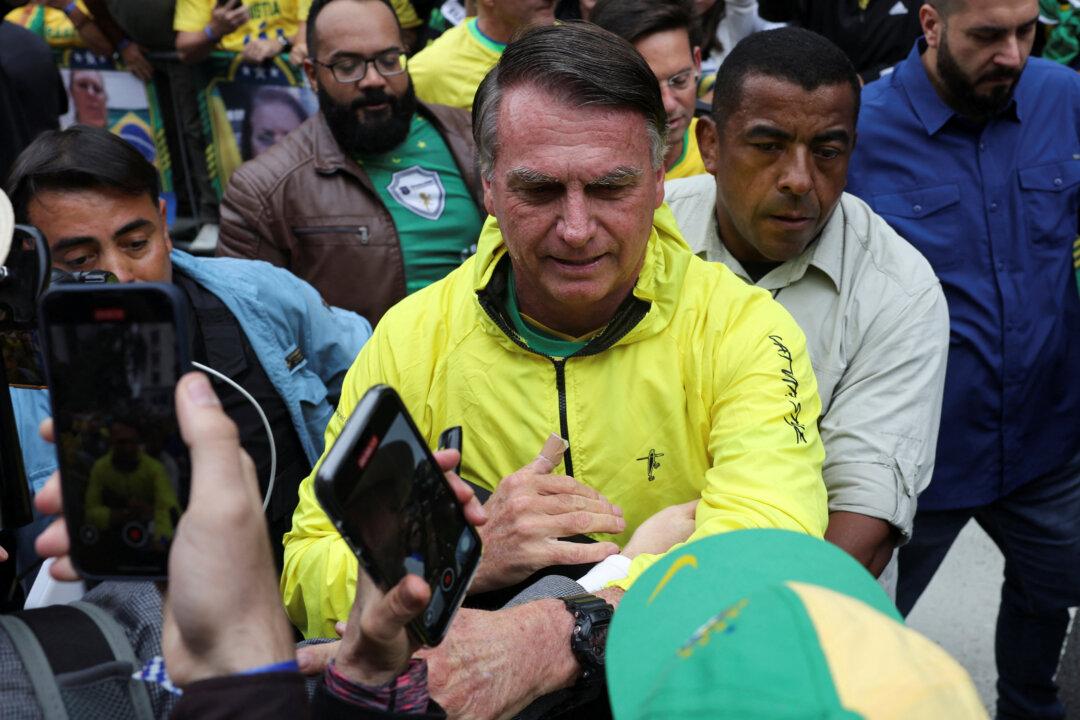 US Revokes Visas for Brazilian Judge, His Allies Over Bolsonaro Prosecution