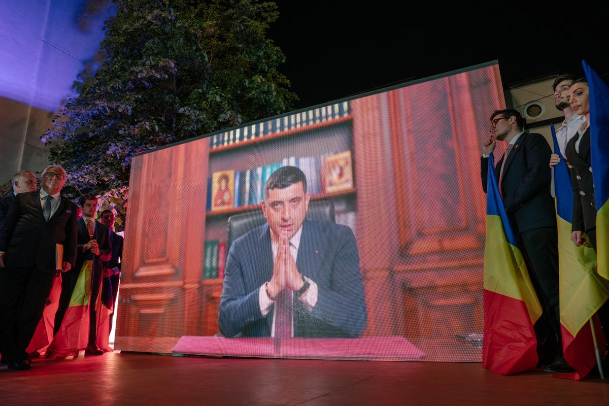 Nationalist Simion Wins Romanian Presidential Election First Round