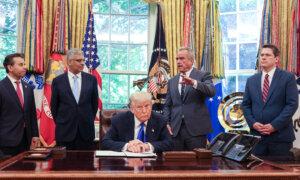 Trump Signs Order to Boost US Drug Manufacturing Ahead of Potential Pharma Tariffs