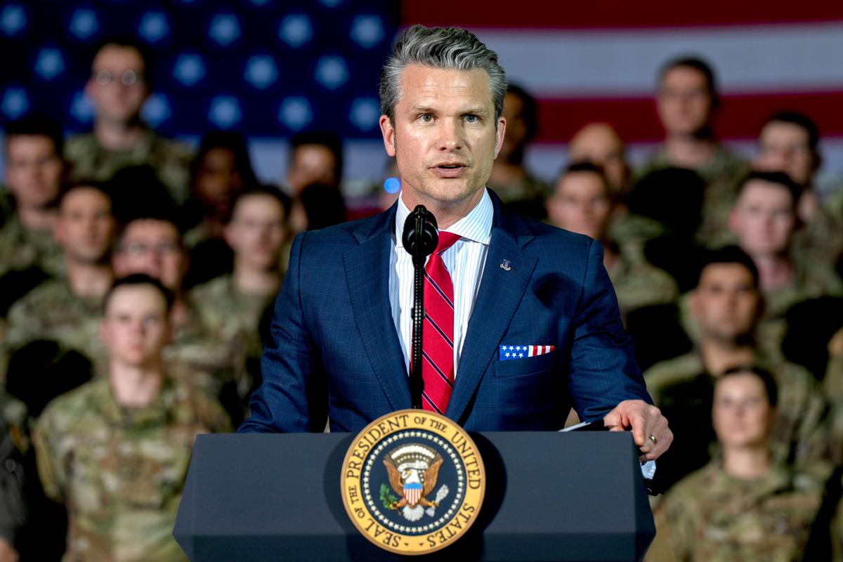 US Military Will Cut 20 Percent of Generals and Admirals, Secretary of Defense Says