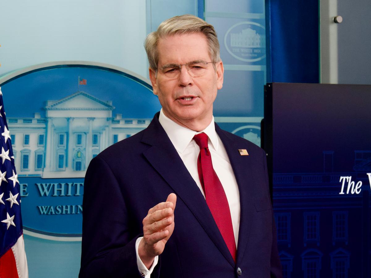 Bessent, Greer to Meet Chinese Officials in Switzerland thumbnail