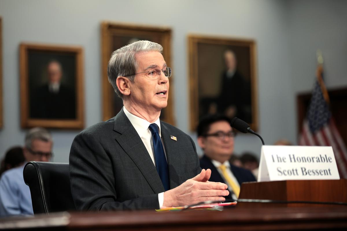 Treasury Identifies 8 Industries Covered by ‘No Tax on Tips’ Policy