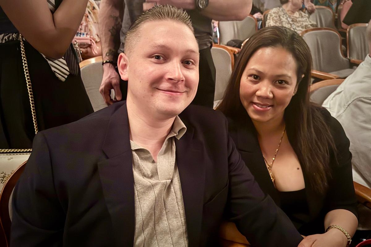 Theatergoer Says Unique Backdrop ‘Adds 100 Percent' to Shen Yun