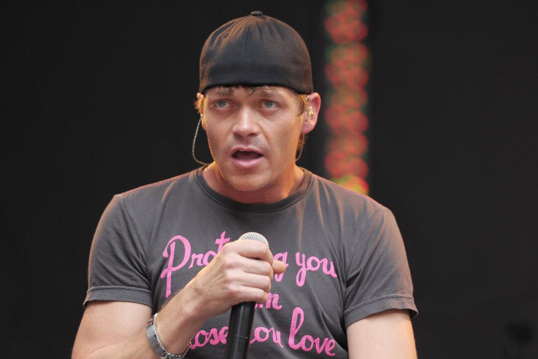 3 Doors Down Frontman Brad Arnold Diagnosed With Stage 4 Kidney Cancer