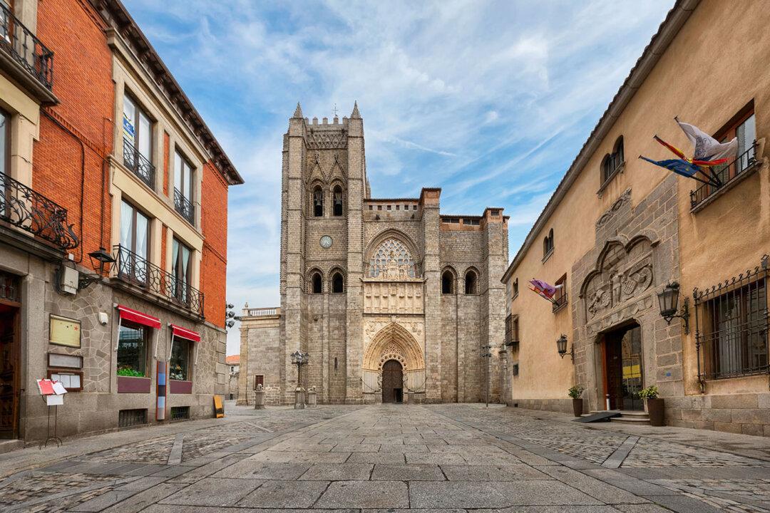 Ávila Cathedral: A Medieval Fortress-Church