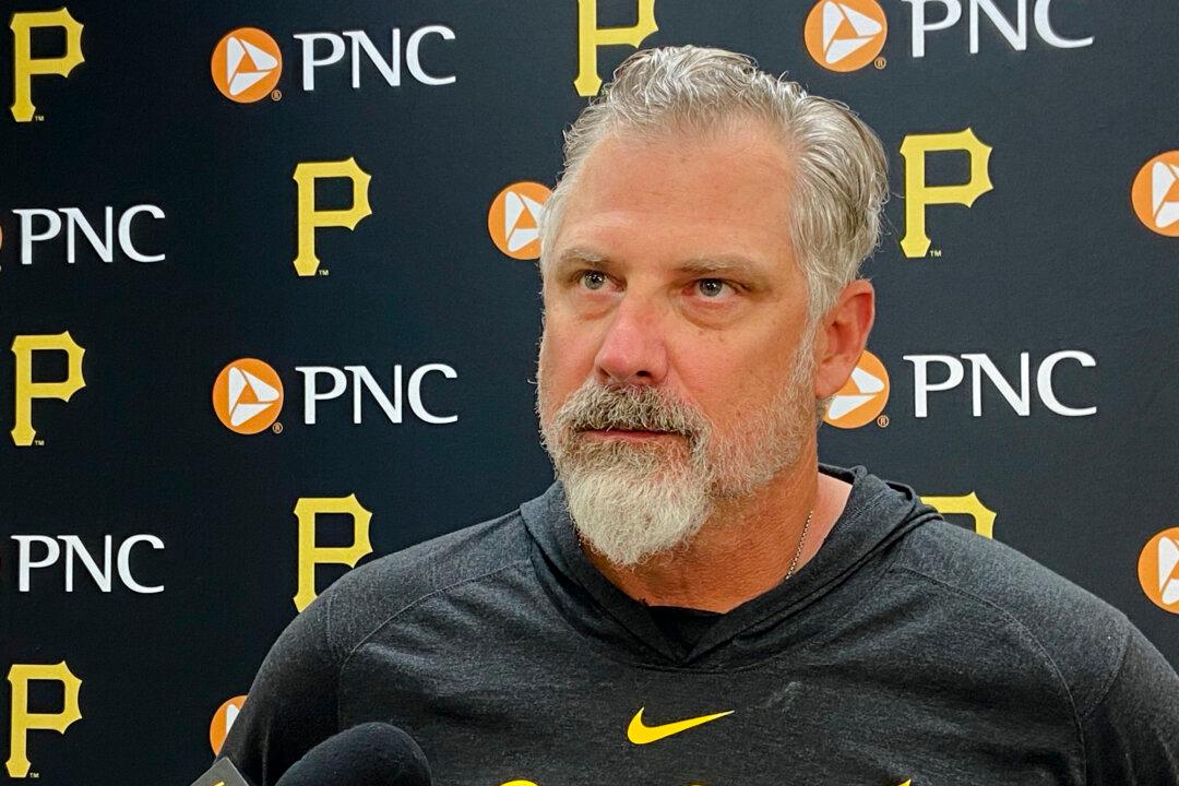 Struggling Pirates Turn to Don Kelly as New Manager