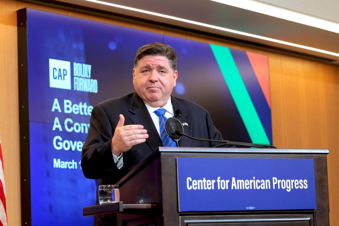 Pritzker Criticizes Illinois ICE Actions