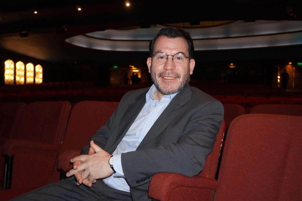 University Professor Feels a Magical Connection With Shen Yun