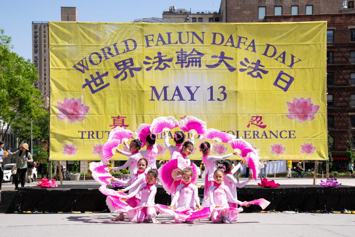 A performance commemorating the world's Fanada Faday held at Union Square in New York City on May 11, 2025 (Rally Die/Epoch Times)