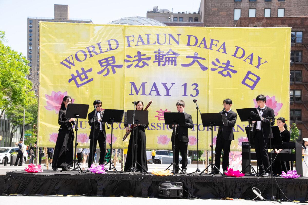 A performance commemorating the world's Fanada Faday held at Union Square in New York City on May 11, 2025 (Rally Die/Epoch Times)