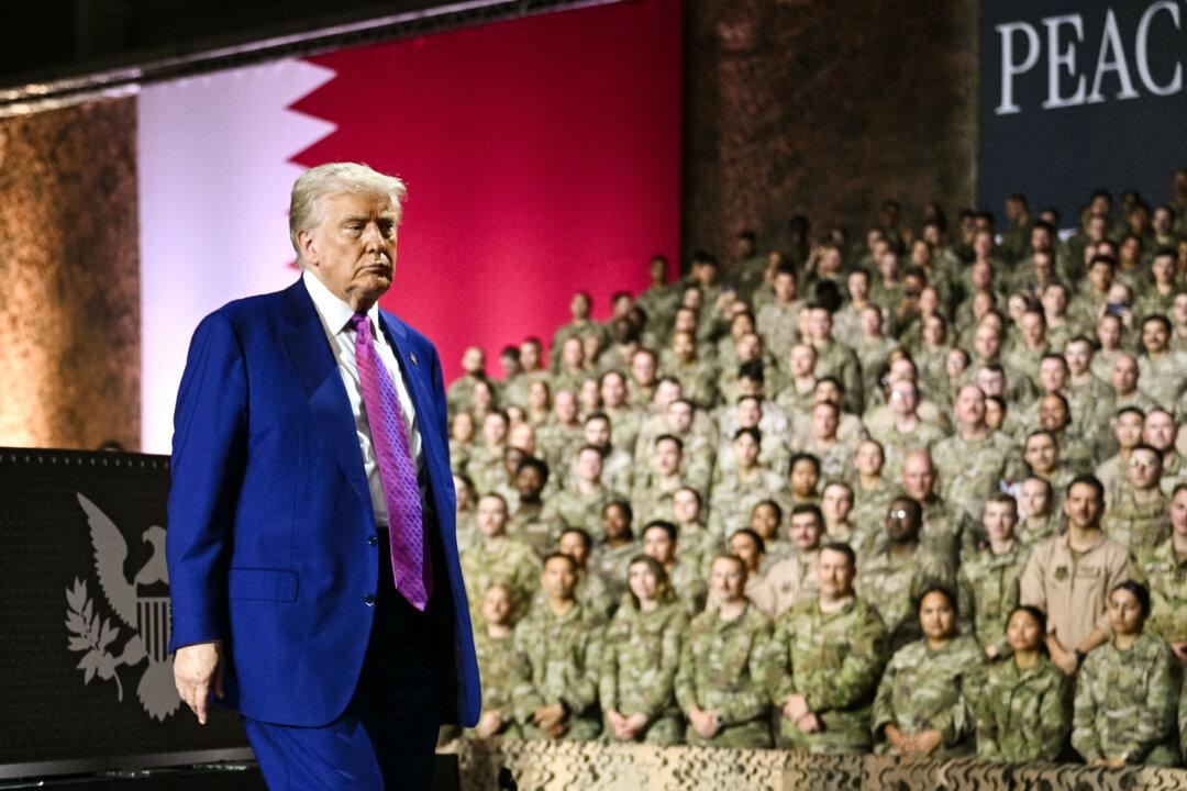 Trump Visits US Troops in Qatar During Middle East Tour