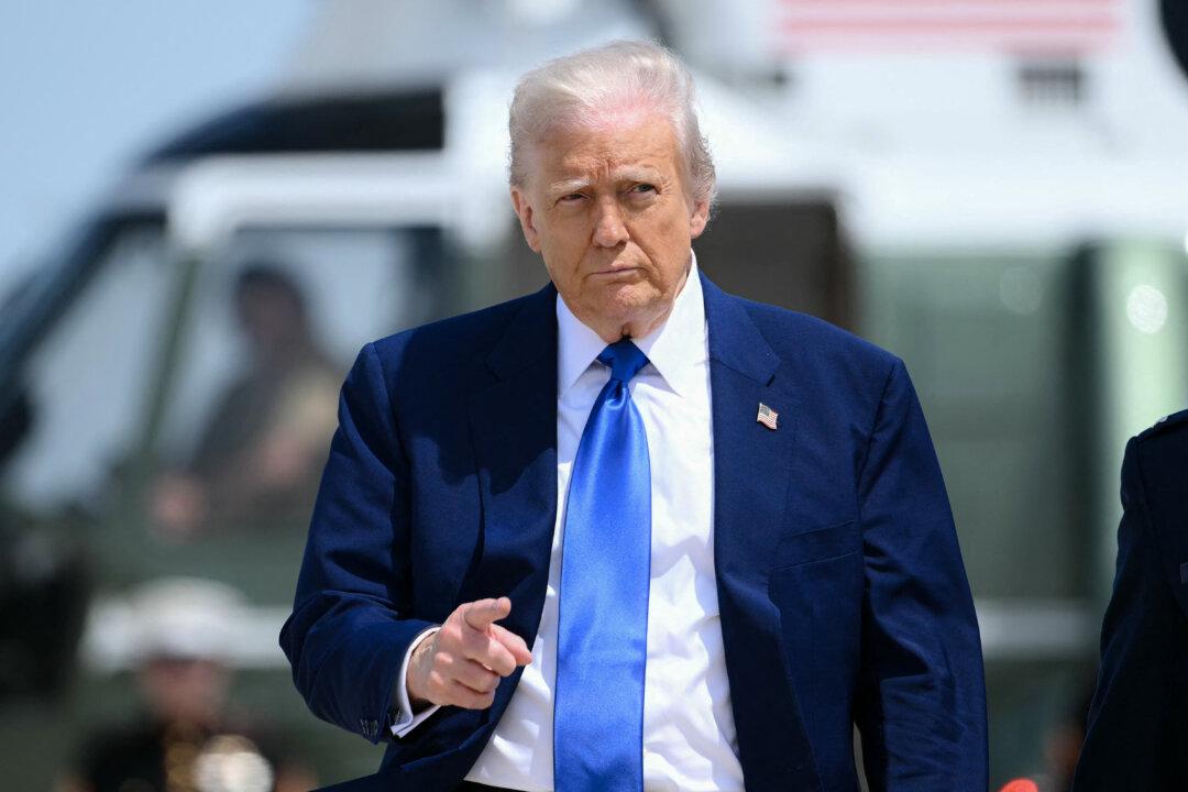 Trump Says US Will Set New Tariff Rates for More Nations Within Weeks