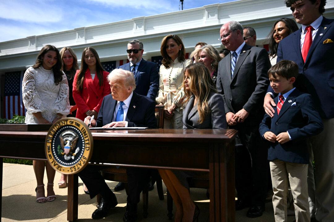 Trump Signs ‘Take It Down Act’ Targeting Deepfake and Revenge Porn