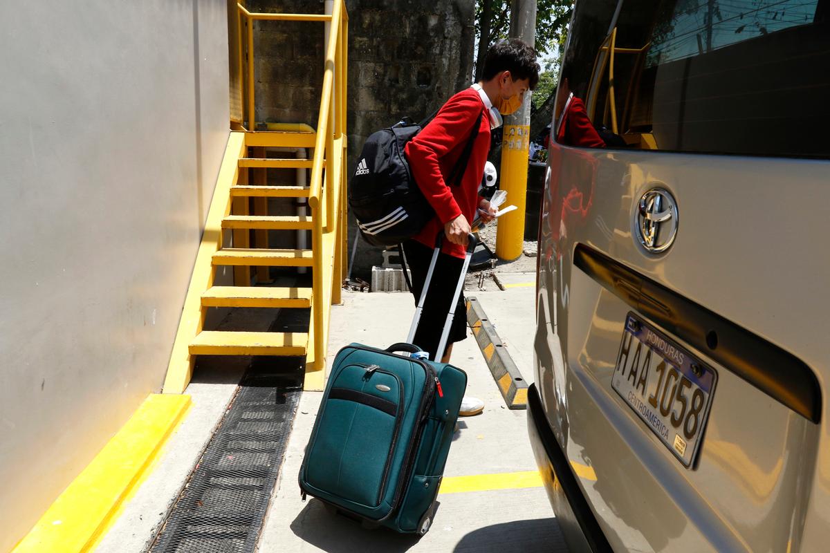 DHS Announces First Completed Self-Deportation Flight