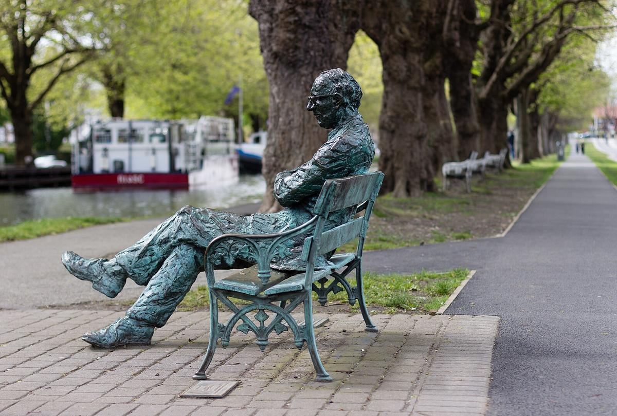 ‘Canal Bank Walk’: A Mystical Writer’s Poem of the Commonplace