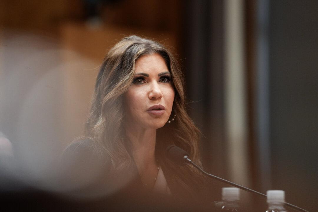 Court Blocks Government From Terminating Immigration Documents of 5,000 Venezuelans