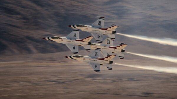‘Air Force Elite: Thunderbirds’: A Dazzling and Daring Air Show