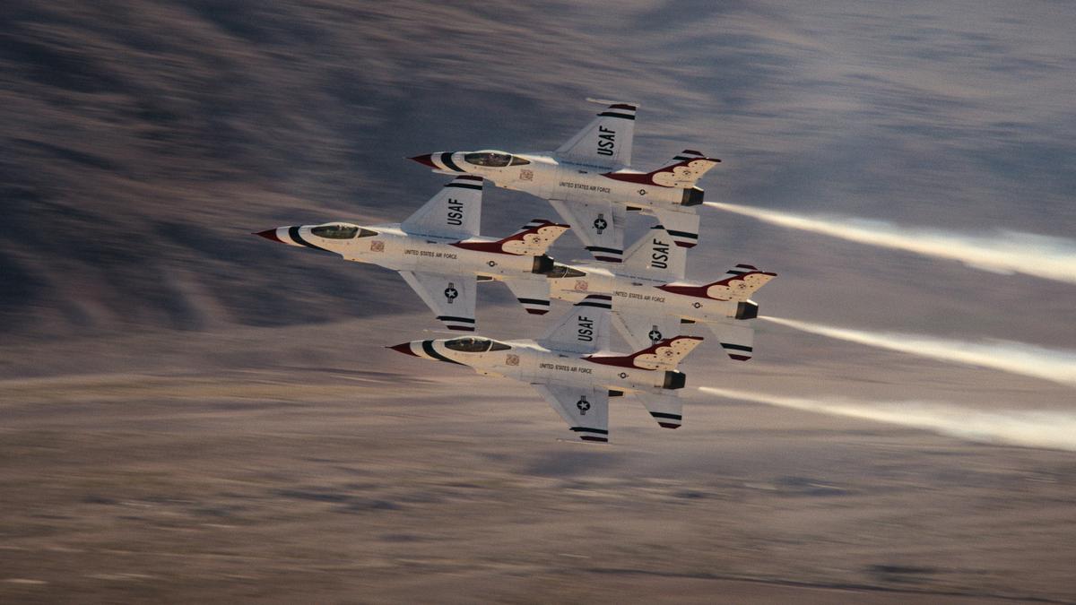 ‘Air Force Elite: Thunderbirds’: A Dazzling and Daring Air Show