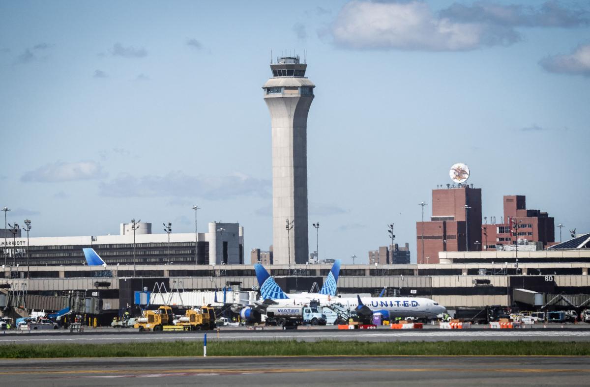 Staffing Issues at Newark May Trigger Delays at Other Airports in Region thumbnail