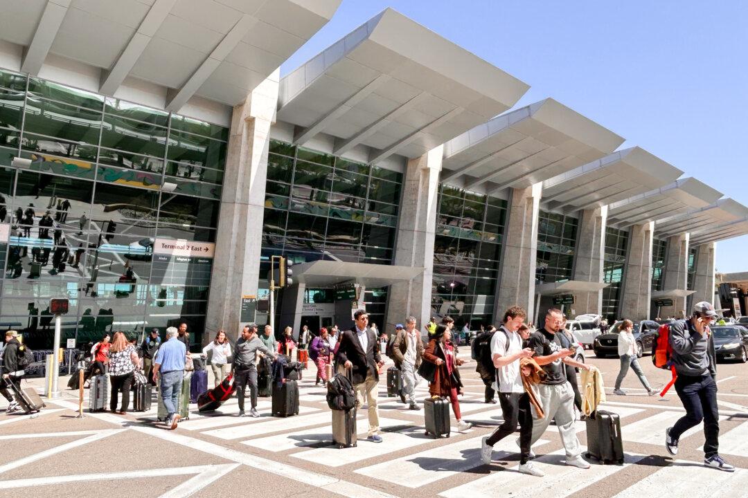 Americans Are Expected to Set Travel Record on Memorial Day Weekend