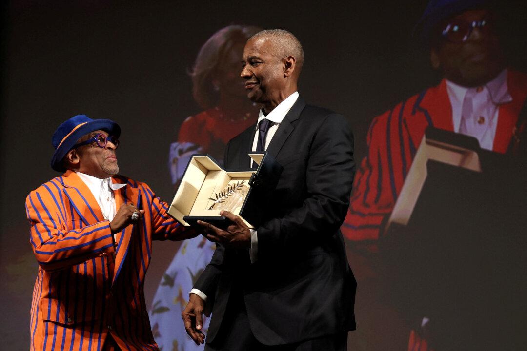 Denzel Washington Receives Surprise Honorary Palme D’Or Award at Cannes