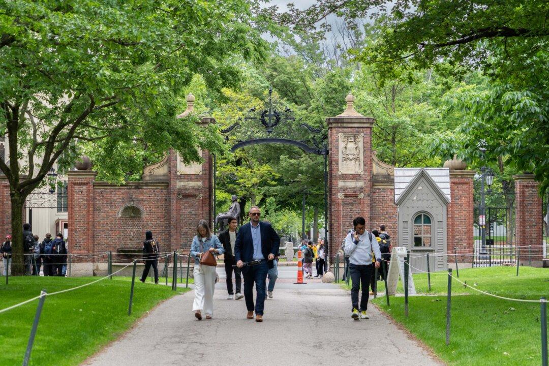 Federal Judge Temporarily Blocks Trump Admin’s Ban on Harvard’s Ability to Enroll Foreign Students