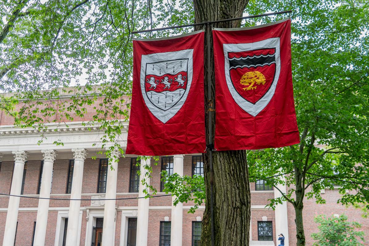 Government Says Harvard Has 30 Days to Challenge Ban on Foreign Students’ Enrollment