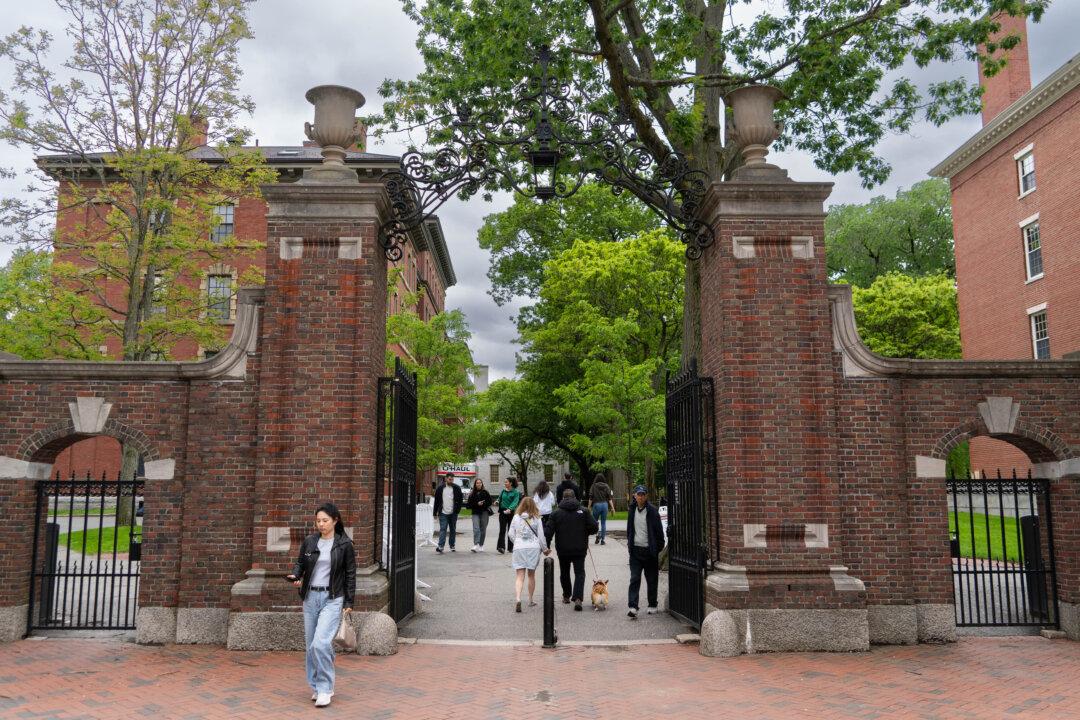 Judge Blocks Trump’s Proclamation Suspending Foreign Student Visas at Harvard