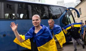 Ukraine, Russia Swap Hundreds of War Prisoners in 2nd Leg of Biggest Exchange