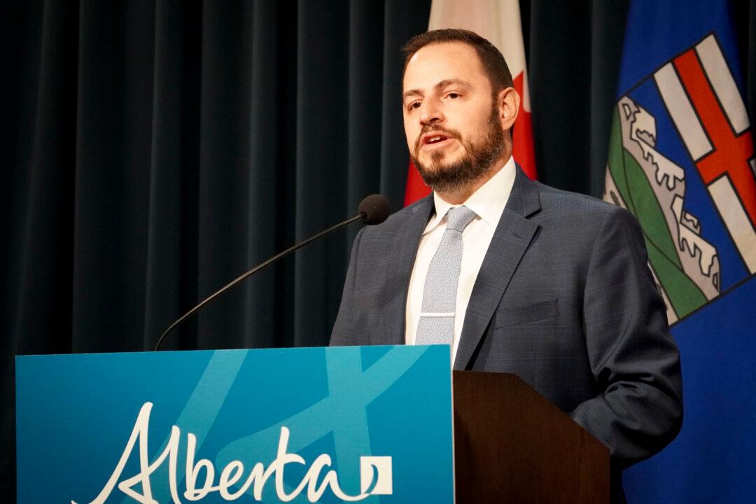 Alberta to Set Guidelines on School Library Books After Parents Flag Sexually Explicit Content