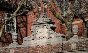 US Embassies to Pause Student Visa Interviews; SCOTUS Asked to Lift Deportation Restrictions | NTD Good Morning (May 28)