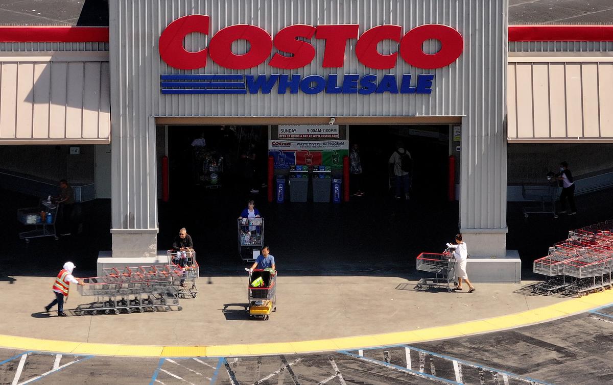 Costco Earnings Top Estimates as Giant Retailer Navigates Tariffs