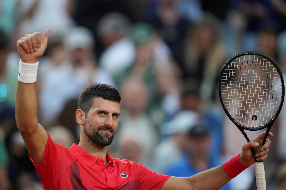 Djokovic Trades His Racket for Bicycle and Takes Nighttime Ride Around Paris
