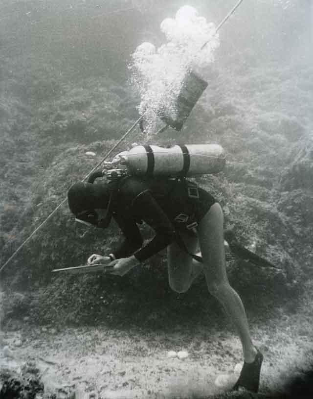 In 1959, Joan Du Plat Taylor excavates a shipwreck at Cape Gelidonya. (<a href="https://commons.wikimedia.org/wiki/User:Joe_Roe">Joe Roe</a>/<a href="https://creativecommons.org/licenses/by-sa/4.0/deed.en">CC BY-SA 4.0</a>)