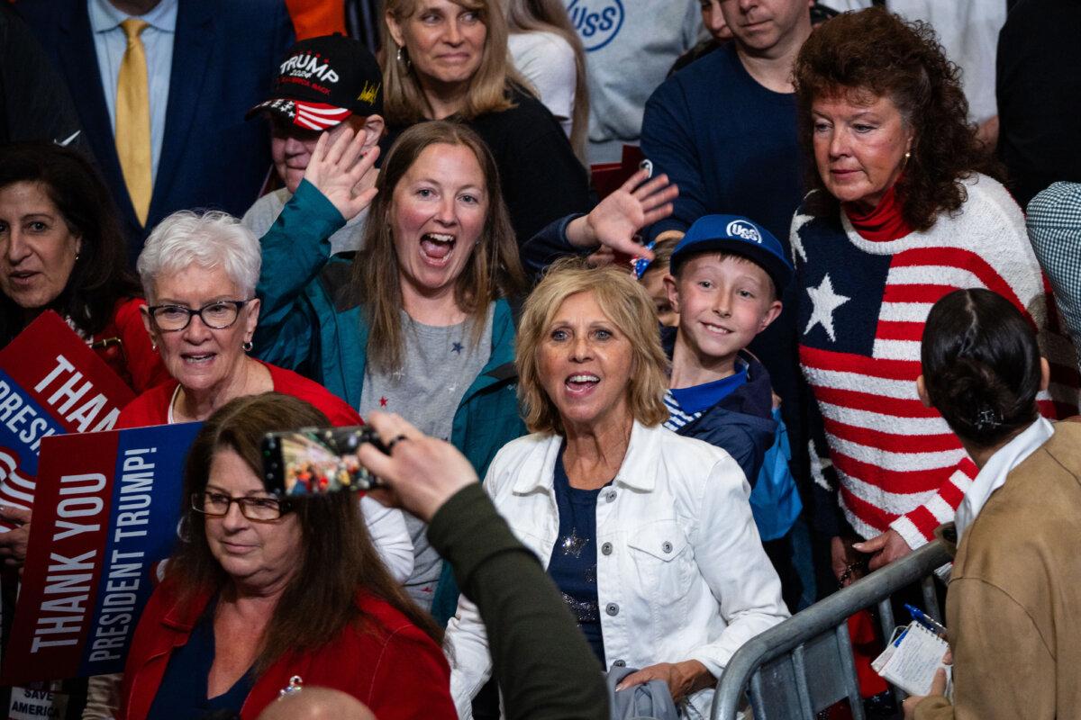 Steel workers and their families leave after attending President Donald Trump’s remarks at the U.S. Steel Corporation–Irvin Works in West Mifflin, Pa., on May 30, 2025. (Madalina Vasiliu/The Epoch Times)