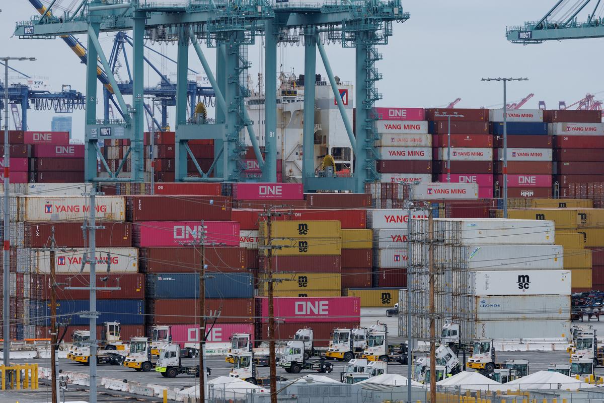 Temu Stops Shipments From China After Trump Ends de Minimis Exemption