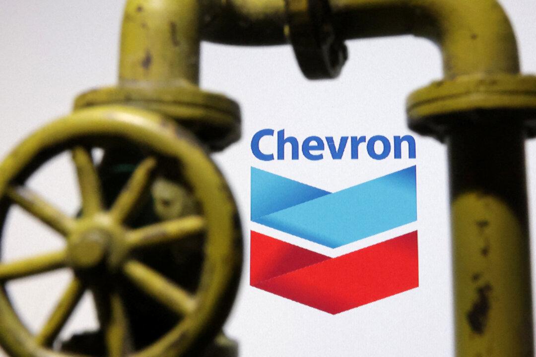 Chevron to Cut 200 Jobs in Texas