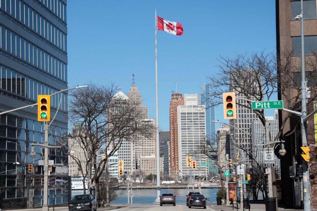 Canada First-Quarter GDP Expands by 2.2% Annualized Rate, Beating Estimates