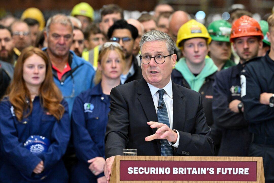 British Exports to US Suffer Record Slump as Tariffs Take Effect