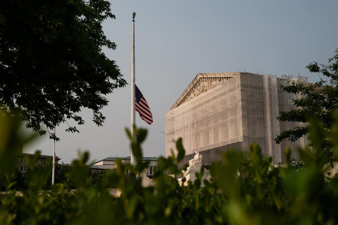Supreme Court Clears Way for Mass Federal Layoffs