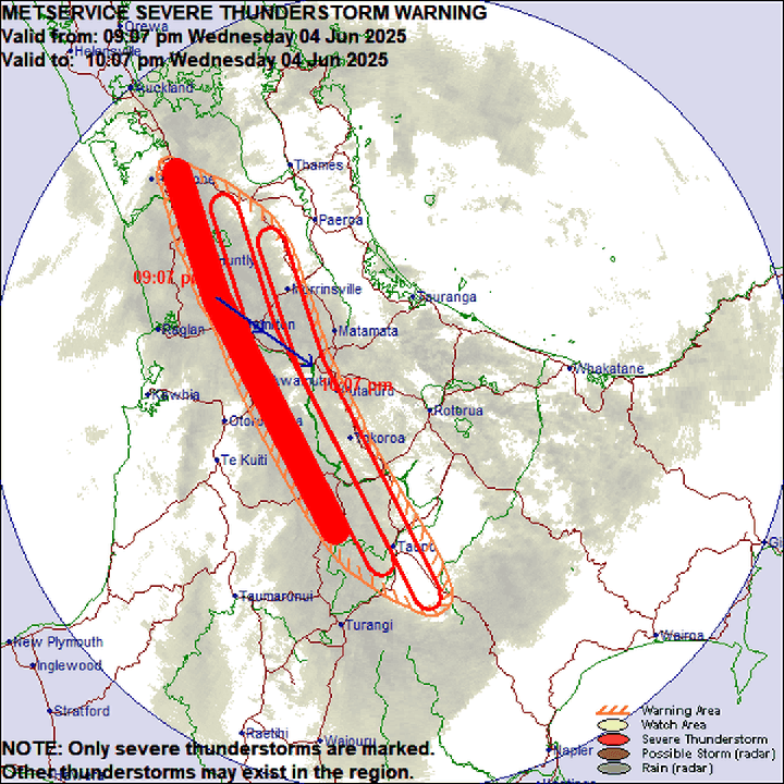 A map from the New Zealand MetService showing a "train" of thunderstorms passing across the North Island on June 5, 2025. (MetService)