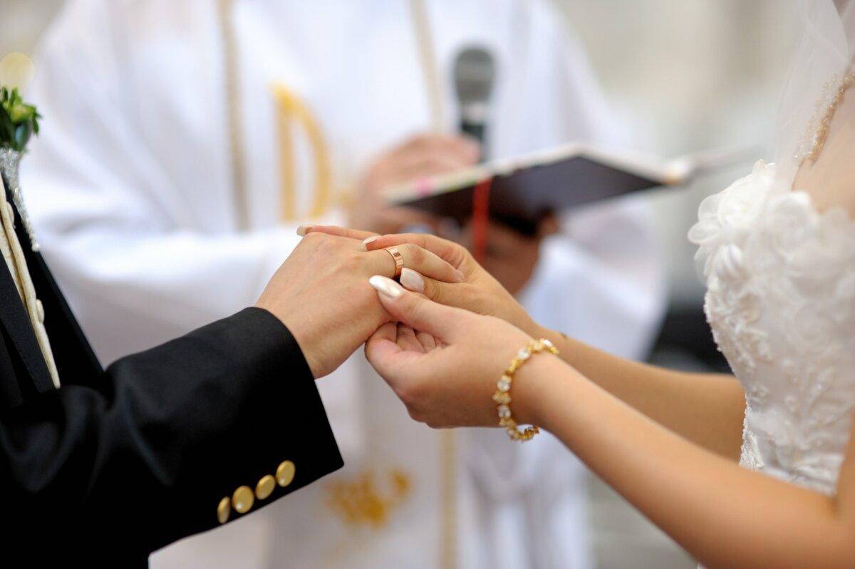 <span style="font-weight: 400;">In their book, Mitchell and Mrozek outline studies suggesting that married couples may have better outcomes in areas like health and emotional well-being than their unmarried peers. </span><span style="font-weight: 400;">(MNStudio/Shutterstock)</span>