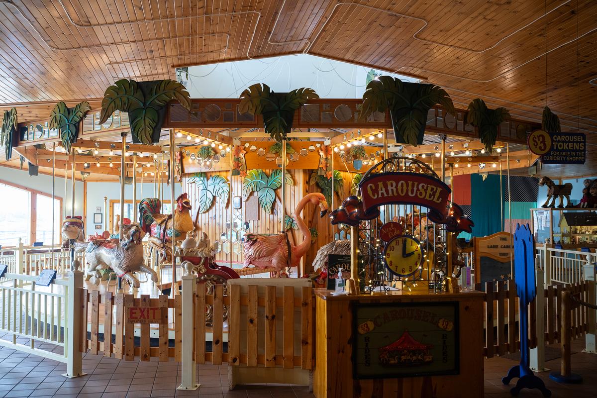 Minnesota’s Best Tourist Traps and Roadside Attractions