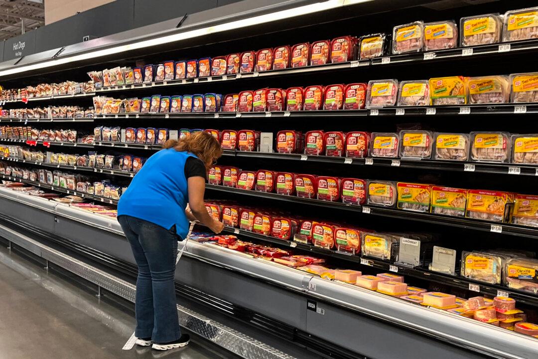 Walmart Brings Back Thanksgiving Basket, Turkey at Lowest Price Since 2019
