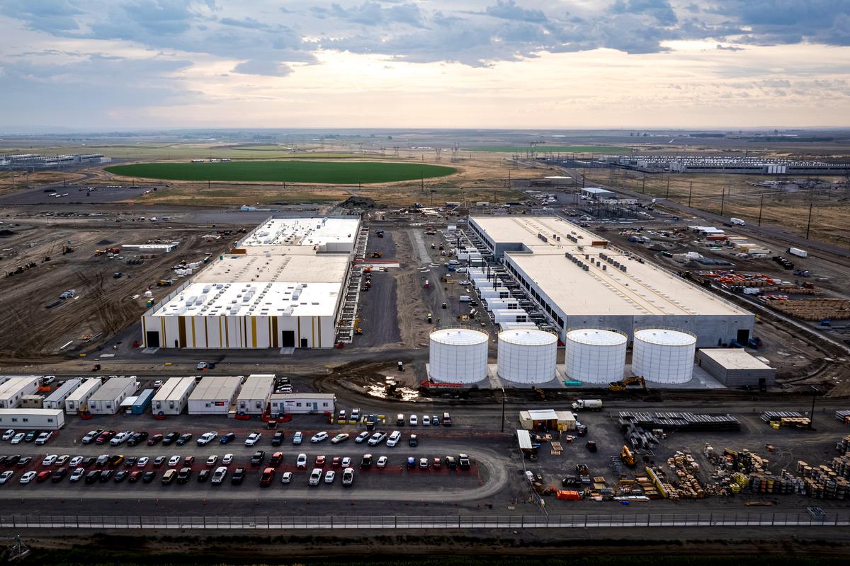 Data Center Construction Boom Faces Local Resistance in 28 States thumbnail