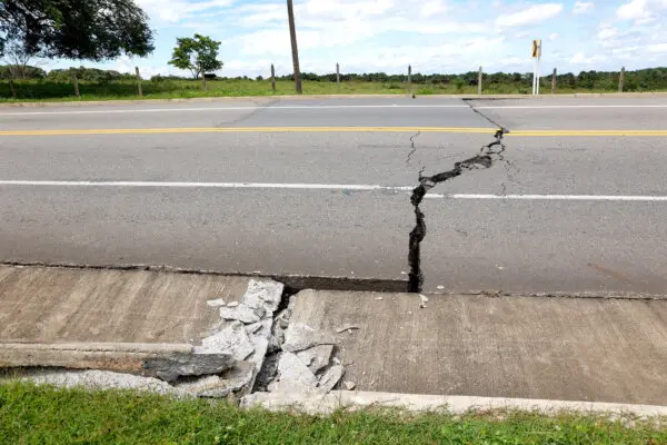Street Scenes After Quake Hits Colombia on Aug. 10
