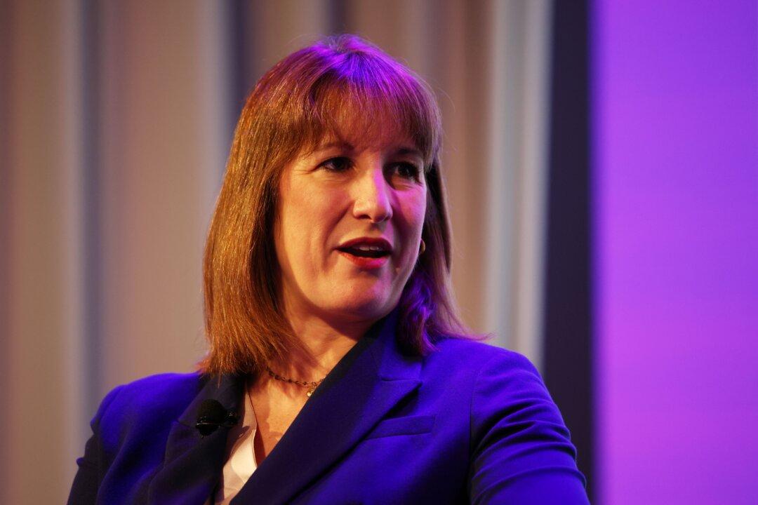 9 Million Pensioners to Receive Winter Fuel Payment This Year, Reeves Says